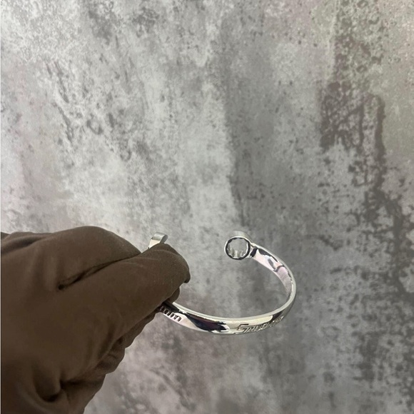 Golden bangles - Picture 6 of 6